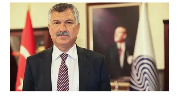 Adana Büyükşehir Belediye Başkanı Zeydan Karalar gözaltına alındı