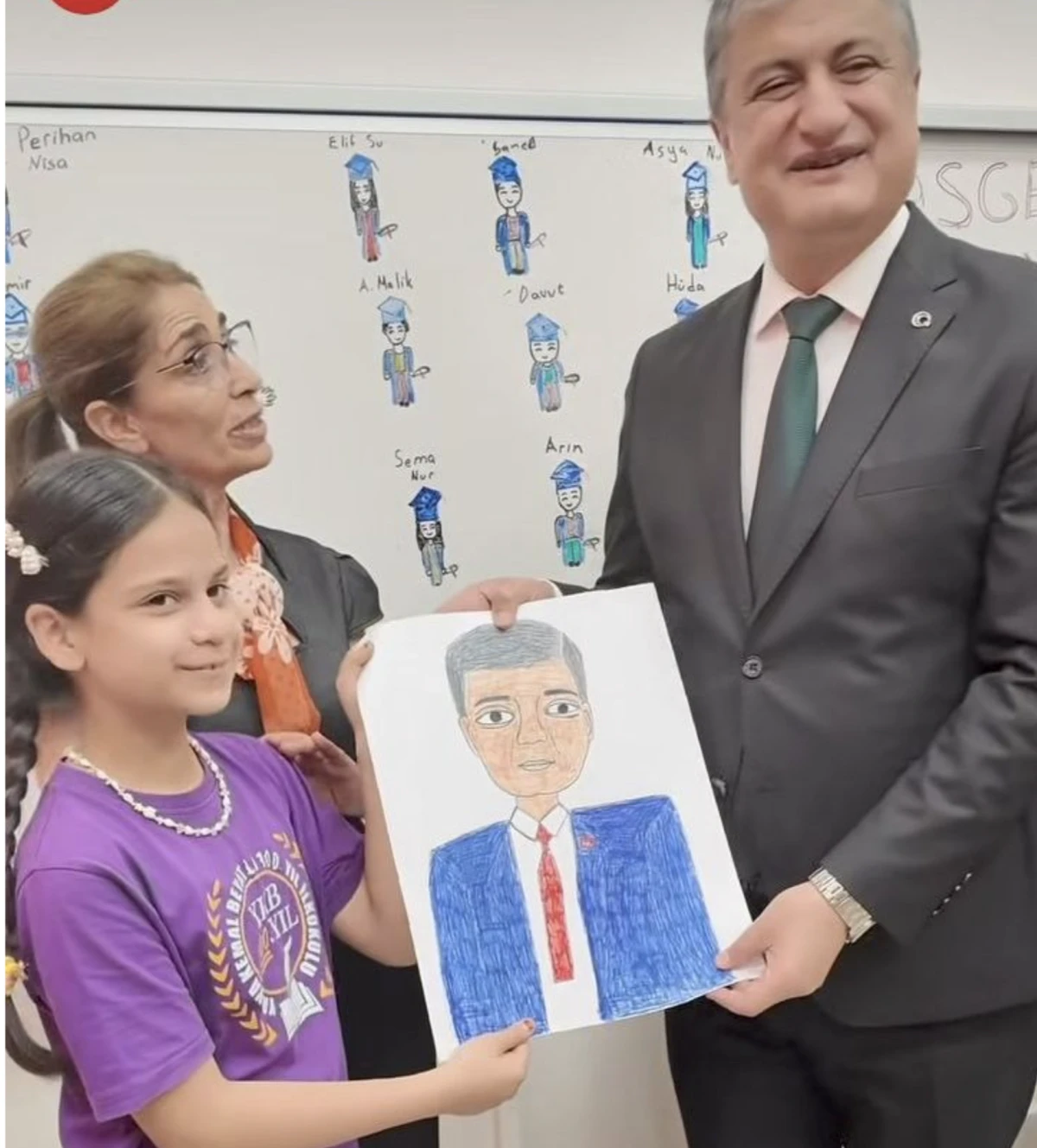Minik Esma Nur'dan Vali Mustafa Yavuz'a Anlamlı S&uuml;rpriz