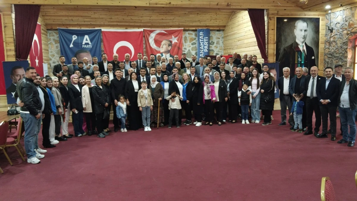 Anahtar Parti Aladağ İl&ccedil;e Kongresi yapıldı