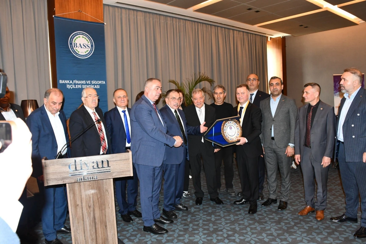 BASS tarihinde bir ilk