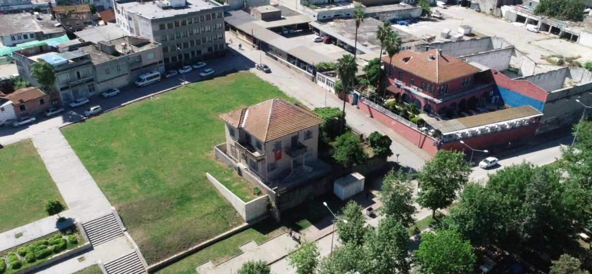 Ceyhan'da belediyeye hibe edilen tarihi 'Güleçyüz Konak' restore edilip sosyal tesis olarak kullanılacak