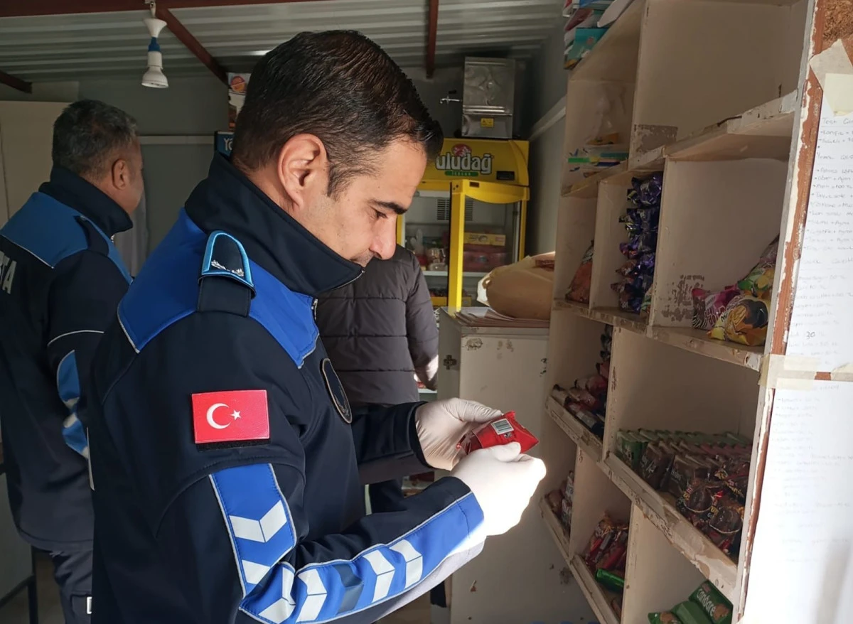 &ldquo;&Ccedil;ocuklarımızın sağlığı  her şeyden &ouml;nce gelir&rdquo;