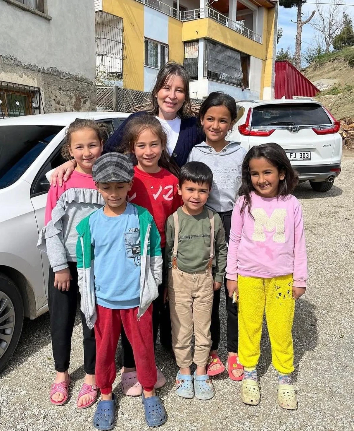 &ldquo;&Ccedil;ocuklarımızla sevgi dolu  g&ouml;n&uuml;l k&ouml;pr&uuml;leri kurduk&rdquo;