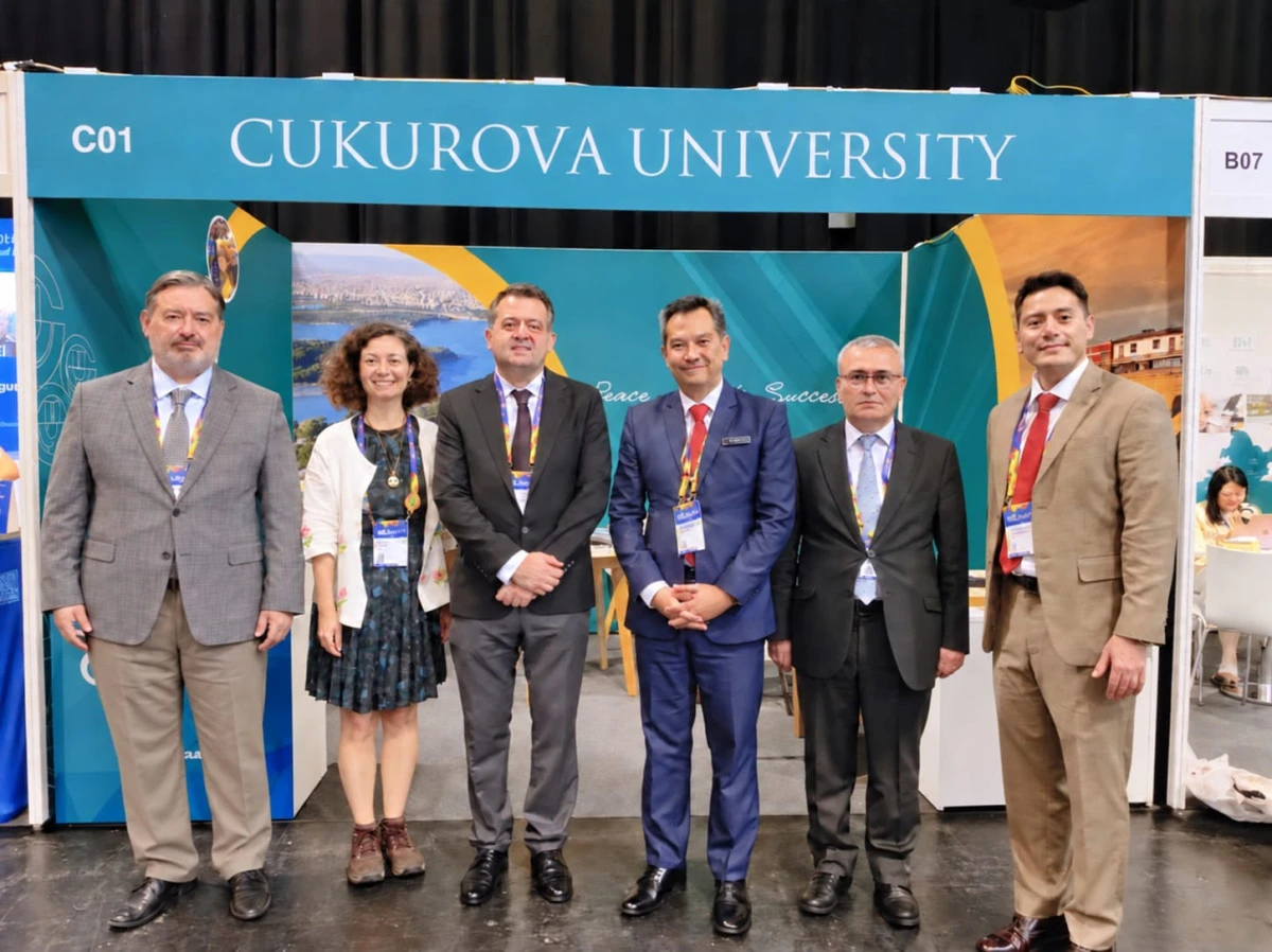 &Ccedil;&Uuml;, EAIE 2026 Fuarına katıldı