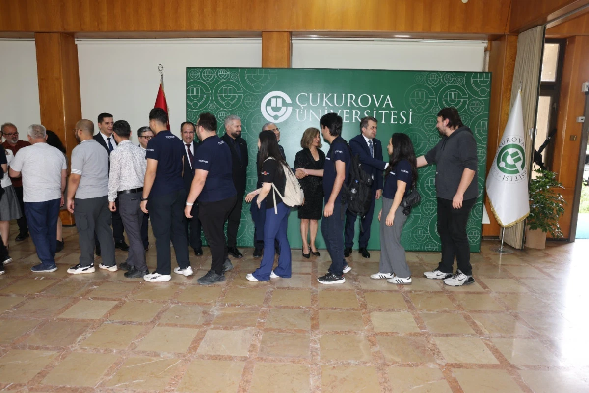 &Ccedil;ukurova &Uuml;niversitesi&rsquo;nde  bayramlaşma t&ouml;reni yapıldı