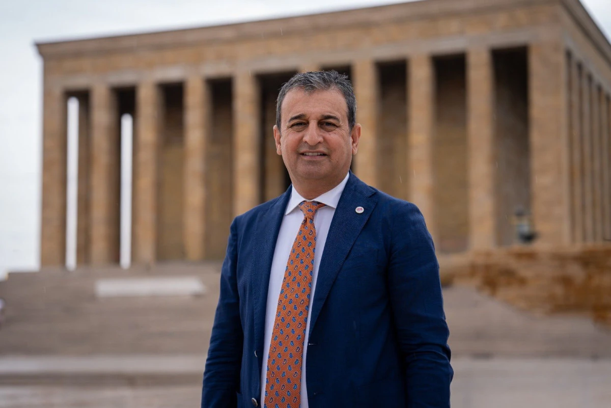 &ldquo;Cumhuriyet bilhassa  kimsesizlerin kimsesidir&rdquo;