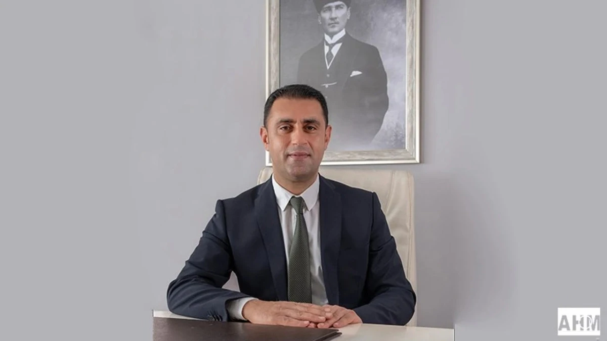 “CUMHURİYET ÇOCUKLARIN  GÖZLERİNDEKİ UMUTTUR”