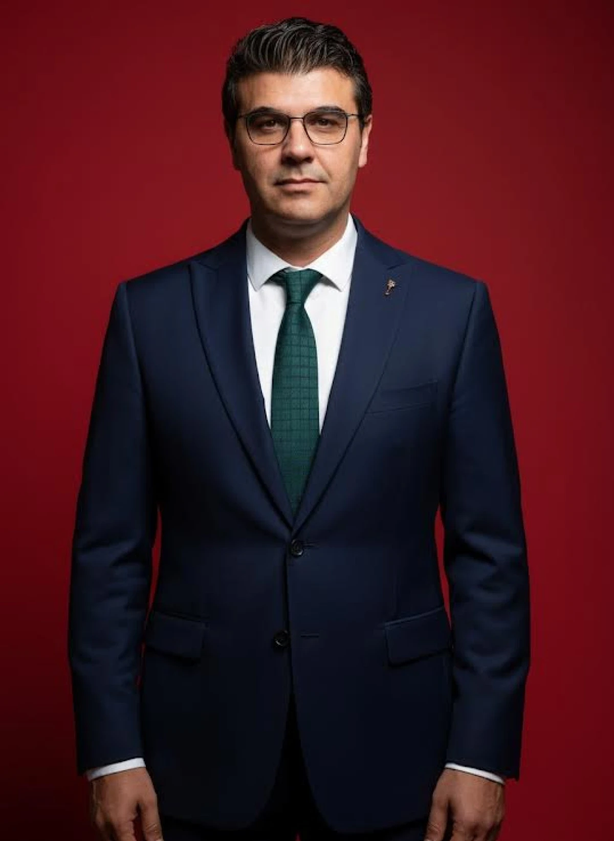 “Cumhuriyet yeniden doğuşun sembolüdür”