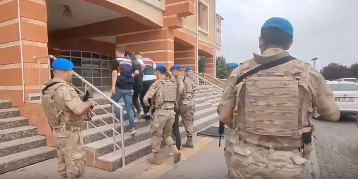 DEAŞ operasyonu: 39 şüpheli gözaltında