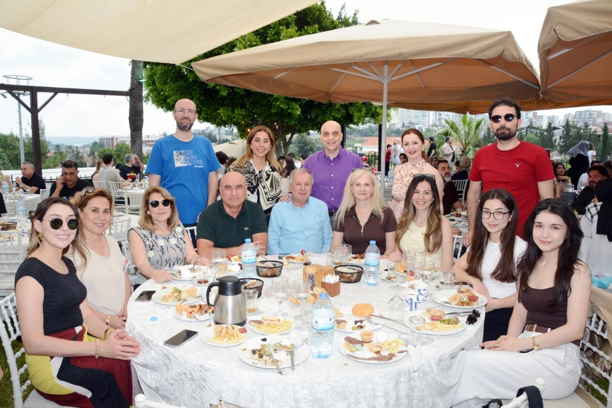 Eczacılar geleneksel kahvaltıda buluştu