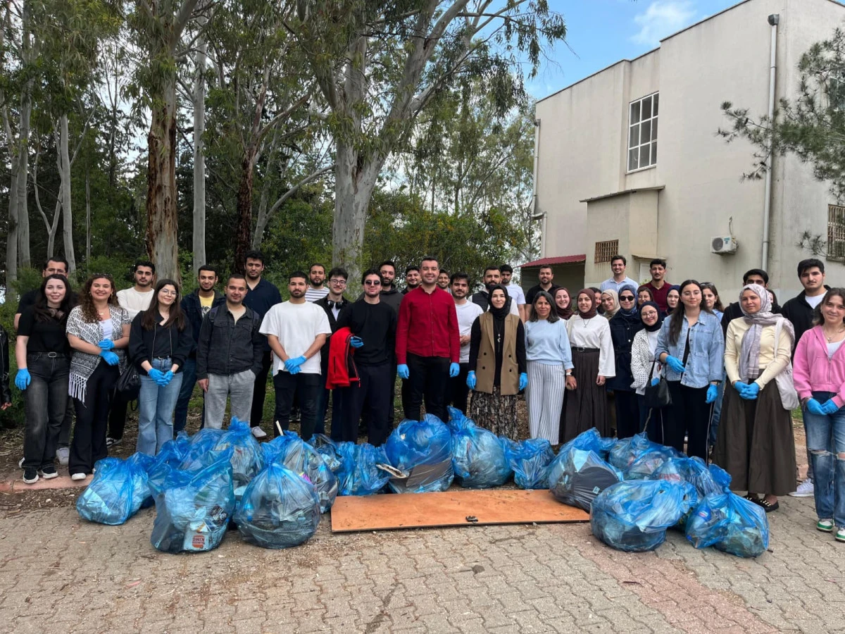 Gen&ccedil; Birlik&rsquo;ten &Ccedil;&Uuml;&rsquo;de temizlik &ccedil;alışması