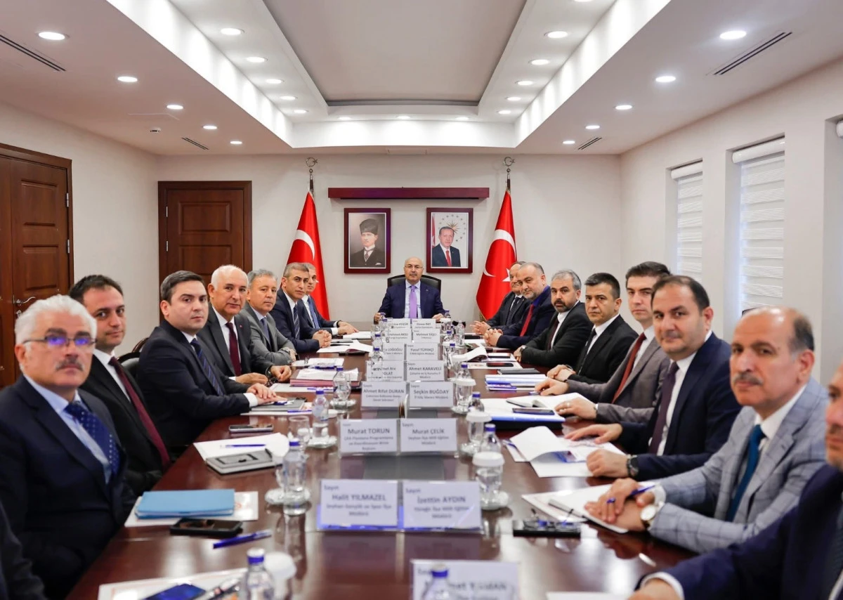 “Güçlü şehir güçlü  toplumdan geçer”