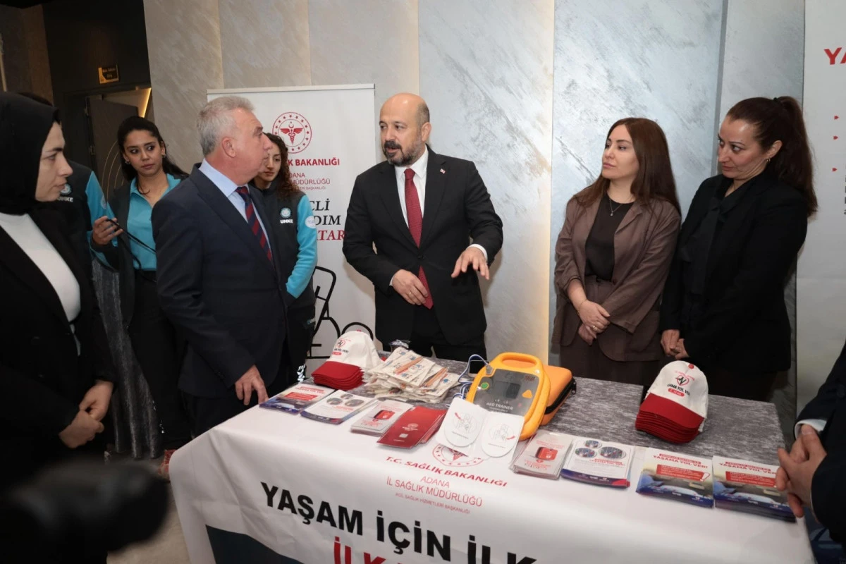 &ldquo;Hekimlik kaynağını saf  insan sevgisinden alır&rdquo;