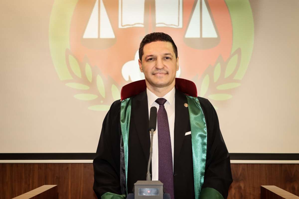 “HUKUK DEVLETİNİN TEMELİ  HUKUKİ GÜVENLİK İLKESİDİR”