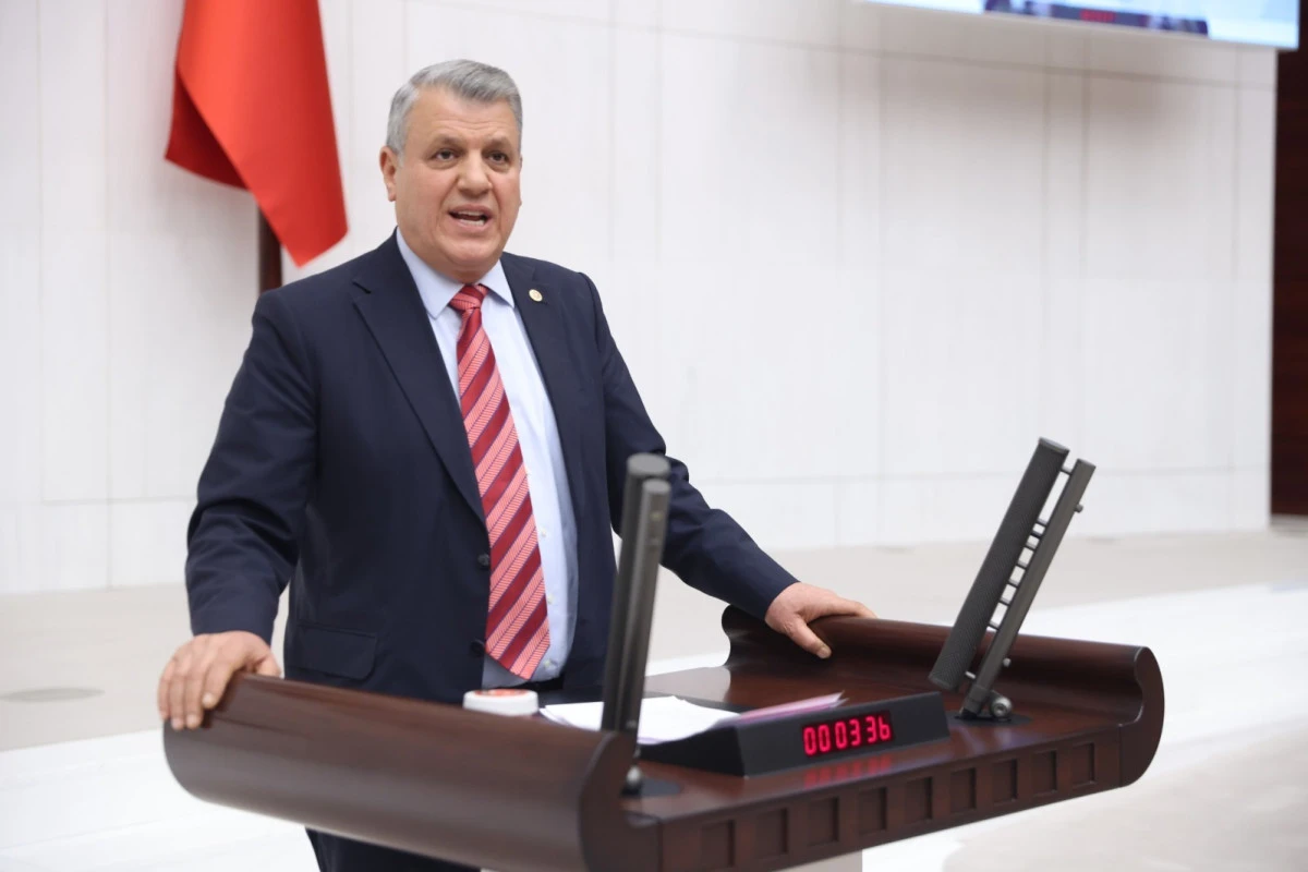 &ldquo;İnsanca yaşamak bir  ayrıcalık değil haktır&rdquo;