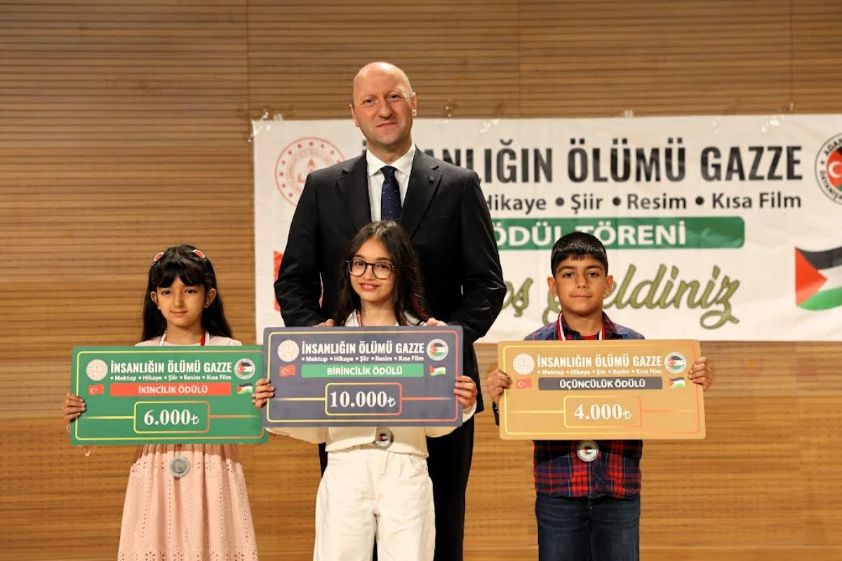 İNSANLIĞIN &Ouml;L&Uuml;M&Uuml;: GAZZE KONULU YARIŞMANIN &Ouml;D&Uuml;L T&Ouml;RENİ YAPILDI