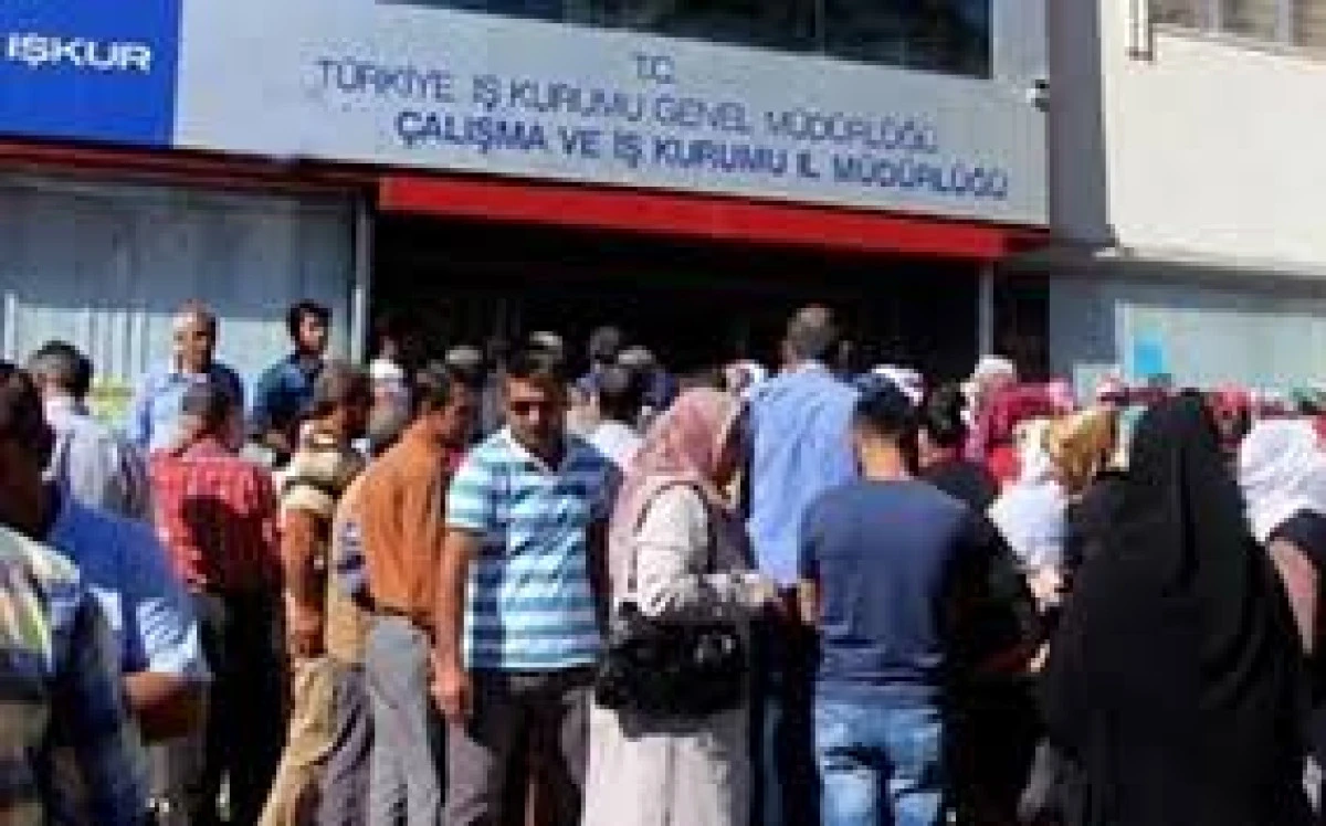 İşsiz sayımız 2025&rsquo;in 4. &ccedil;eyreğinde azaldı
