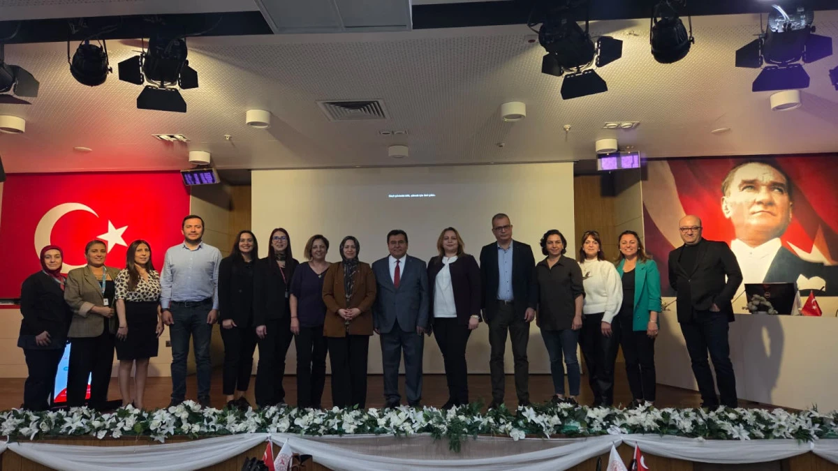 &ldquo;Kadın &ccedil;alışanlar 4 g&uuml;n  ve 32 saat &ccedil;alışsın&rdquo; &ouml;nerisi