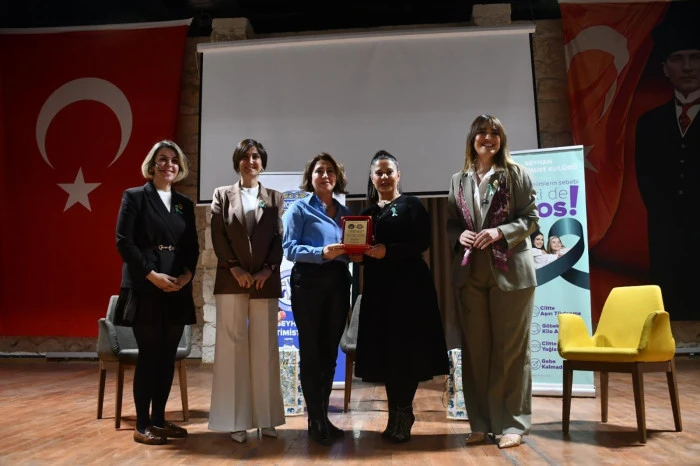 Kadınlara erken tanı ve sağlıklı yaşam &ccedil;ağrısı