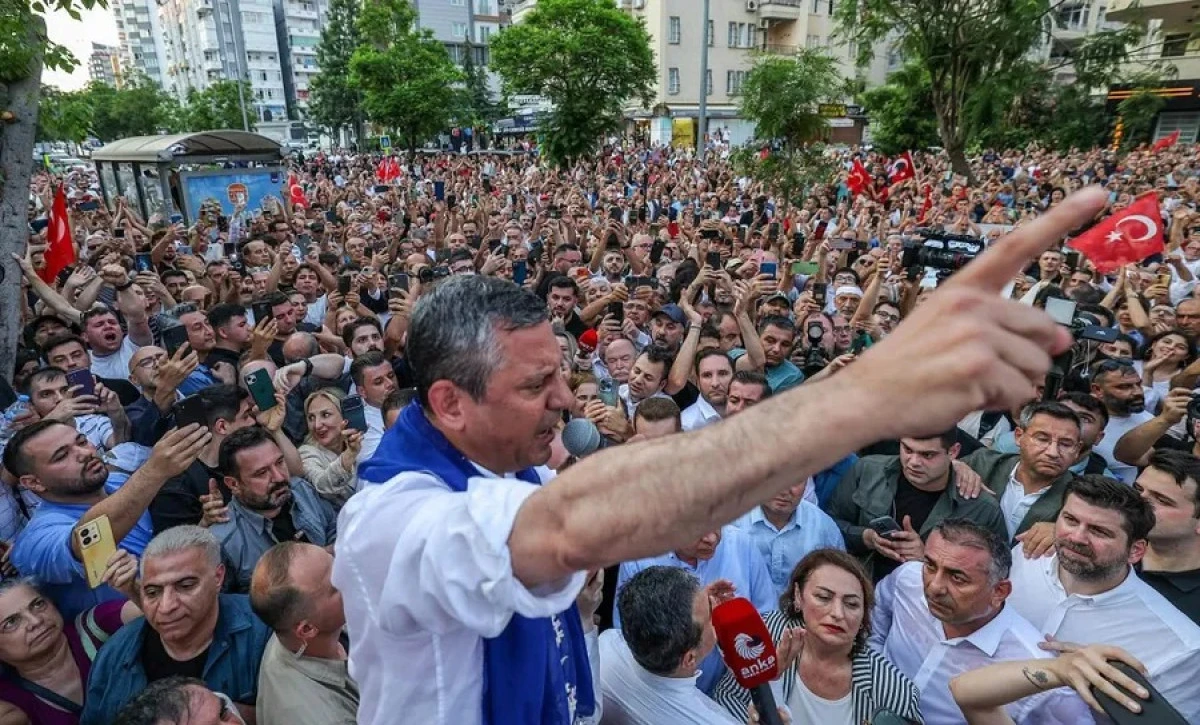 &Ouml;ZEL&rsquo;İ ADANA&rsquo;DA SE&Ccedil;ER KARŞILADI