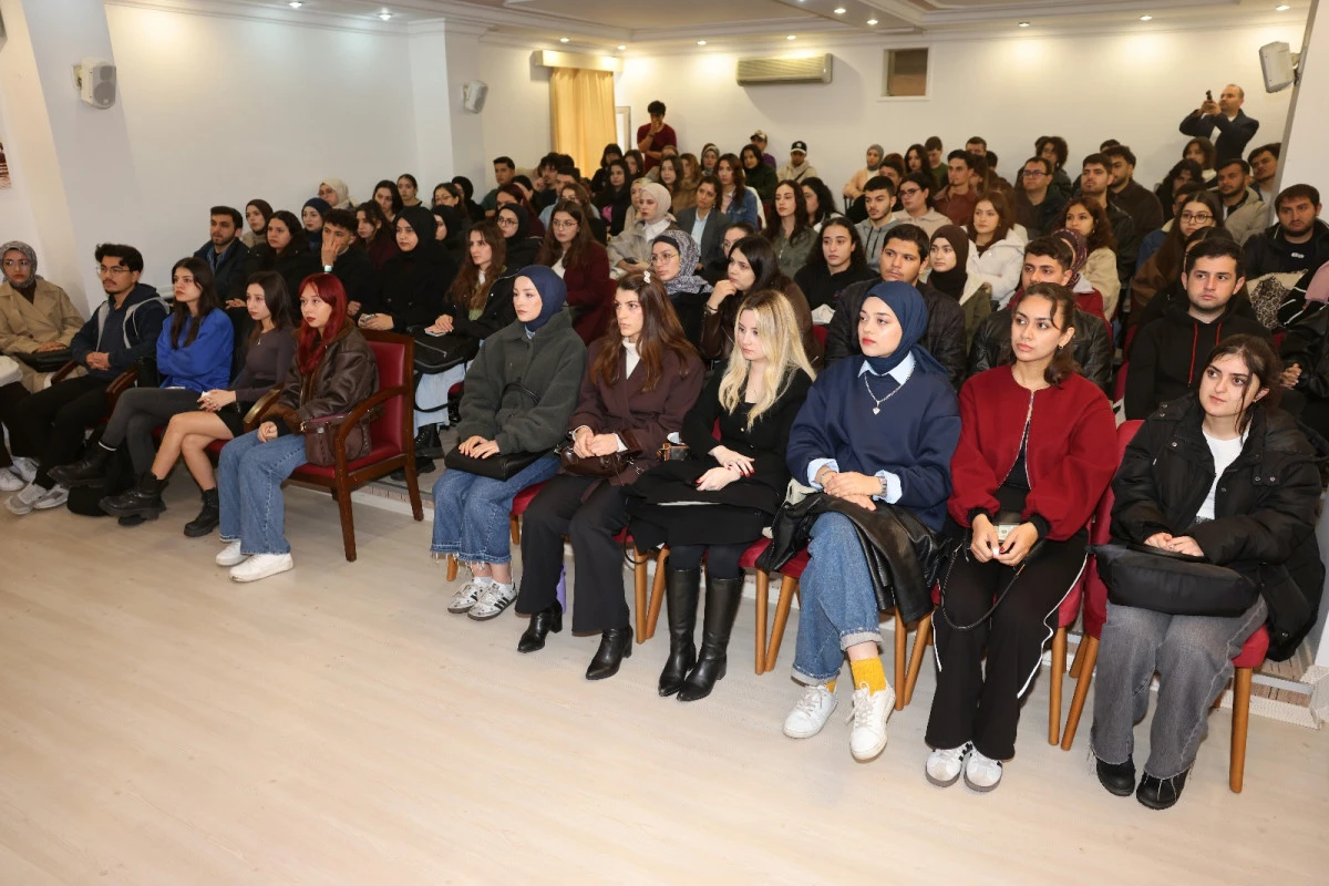 Rektör Beriş, geleceğin  eğitimcileriyle buluştu