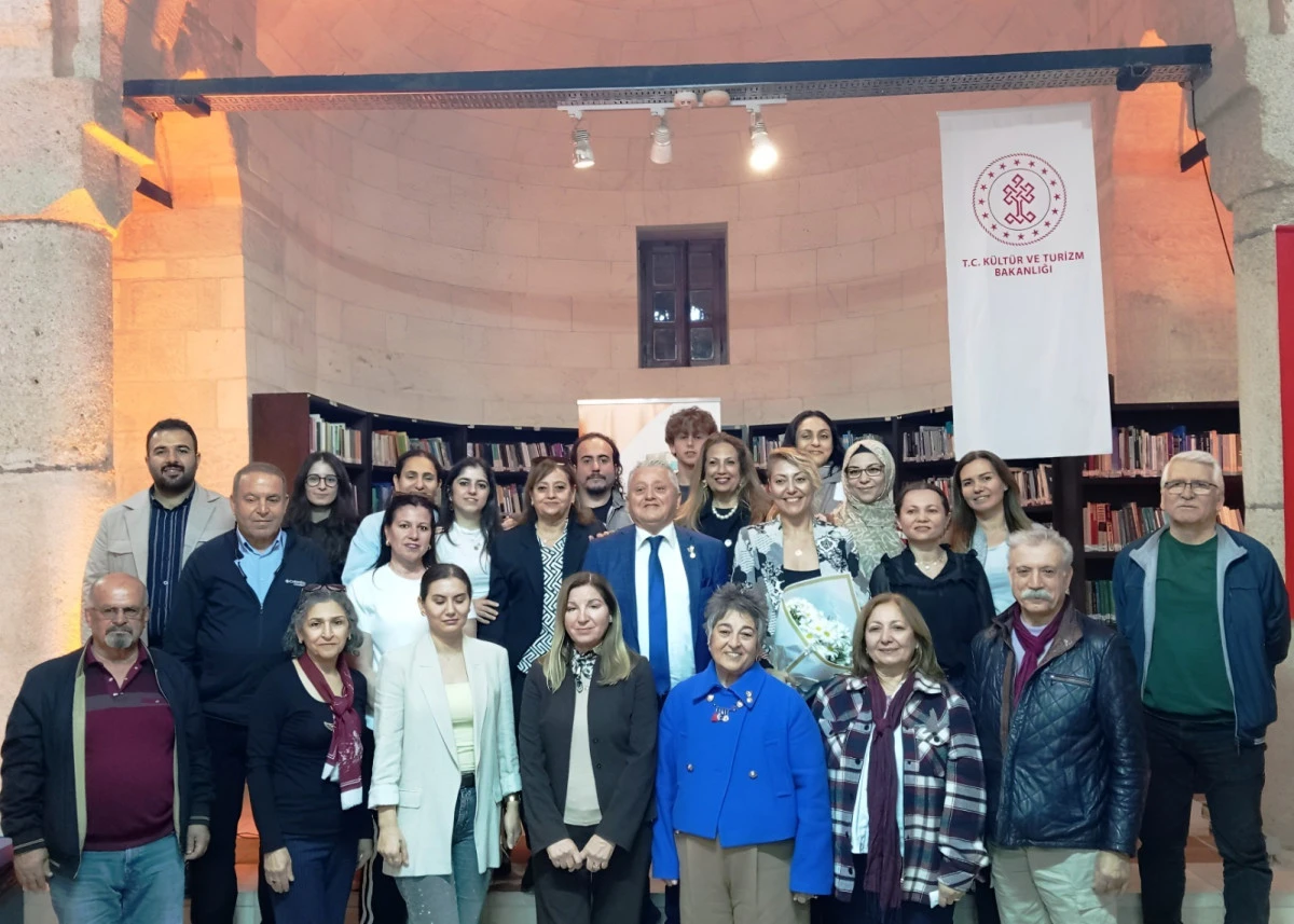 Şair ve yazarlar Klinik  Psikolog Varan&rsquo;ı ağırladı