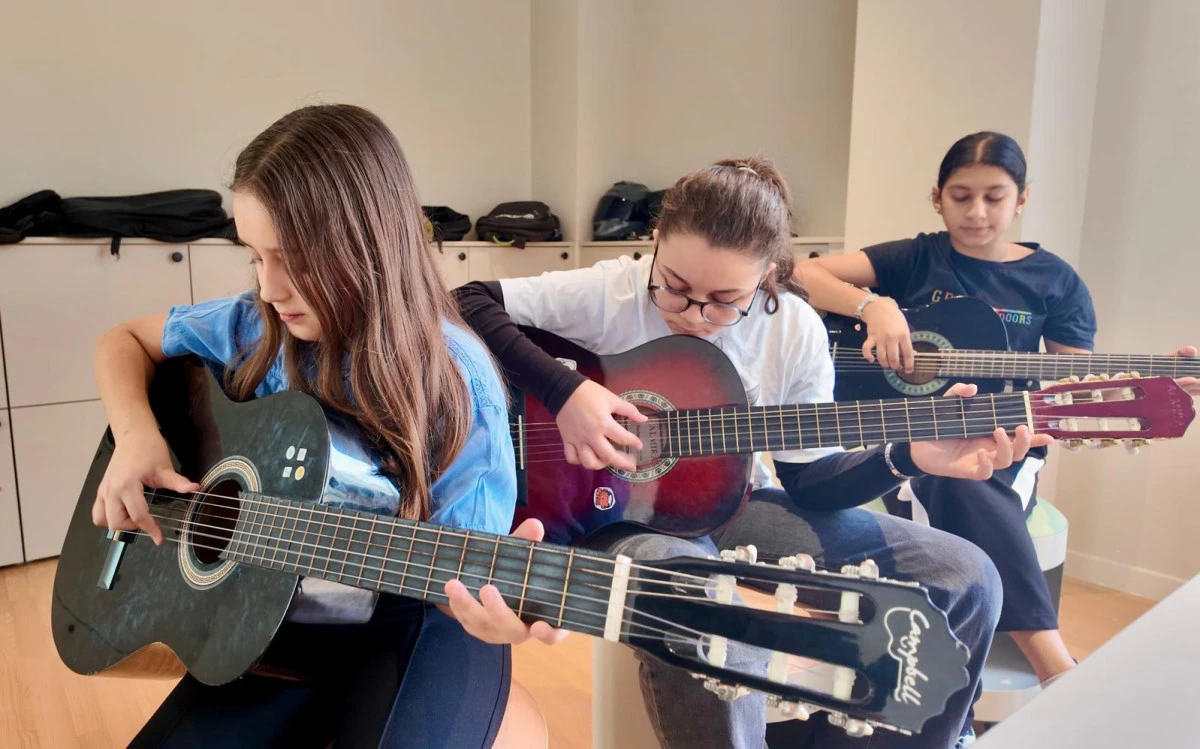 Sarıçam’da gençler sanatla buluşuyor