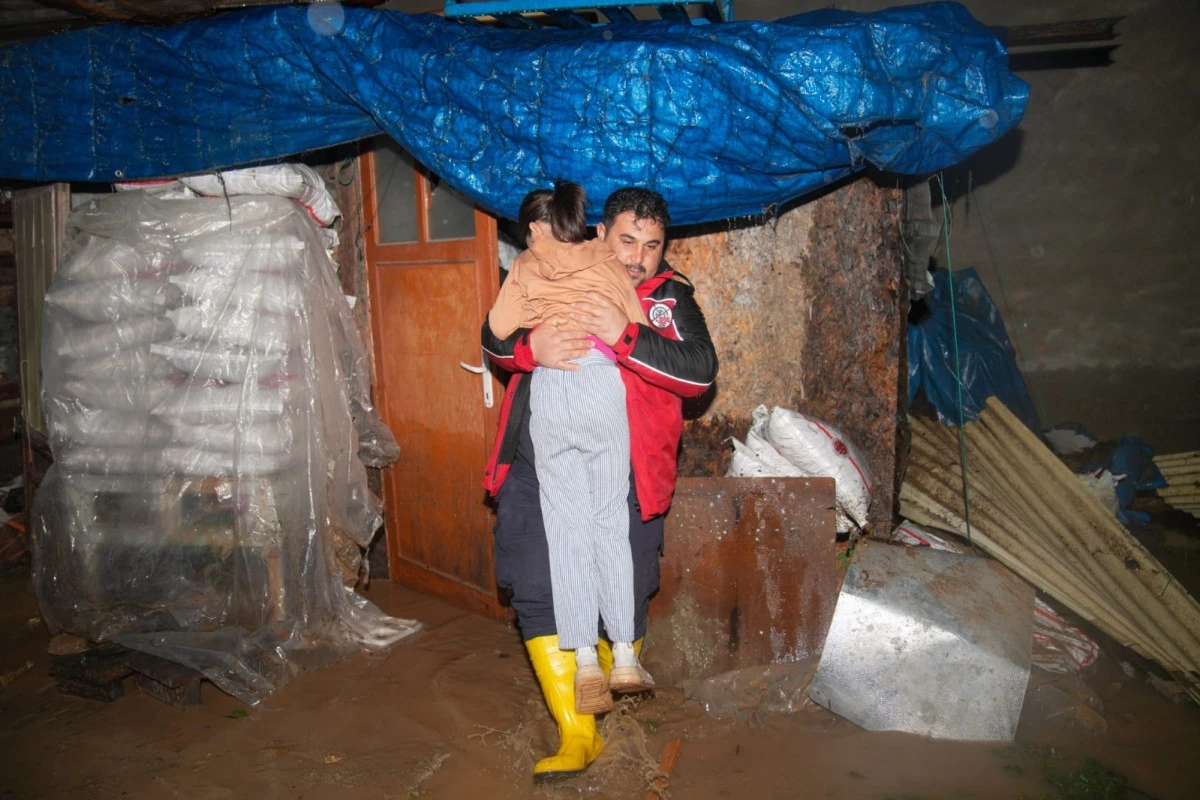 SEYHAN, YAĞIŞLARA  KARŞI TEYAKKUZDA 