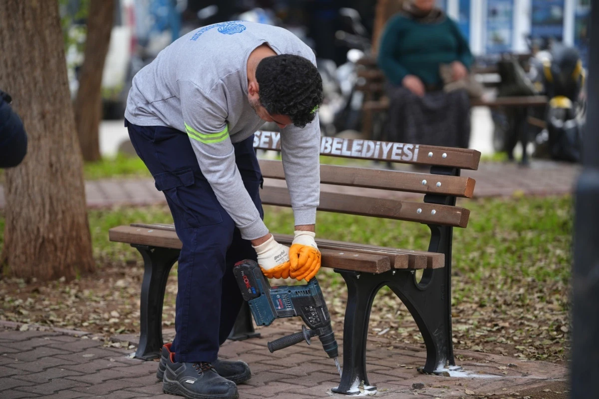 Seyhan&rsquo;da parklara  yenileme hamlesi