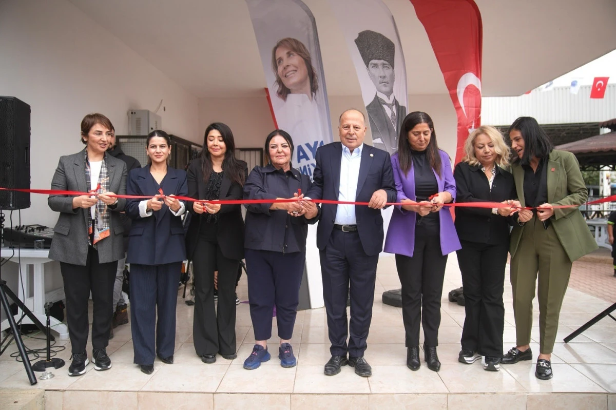 Seyhan’dan “Kadın  Dayanışma Merkezi”