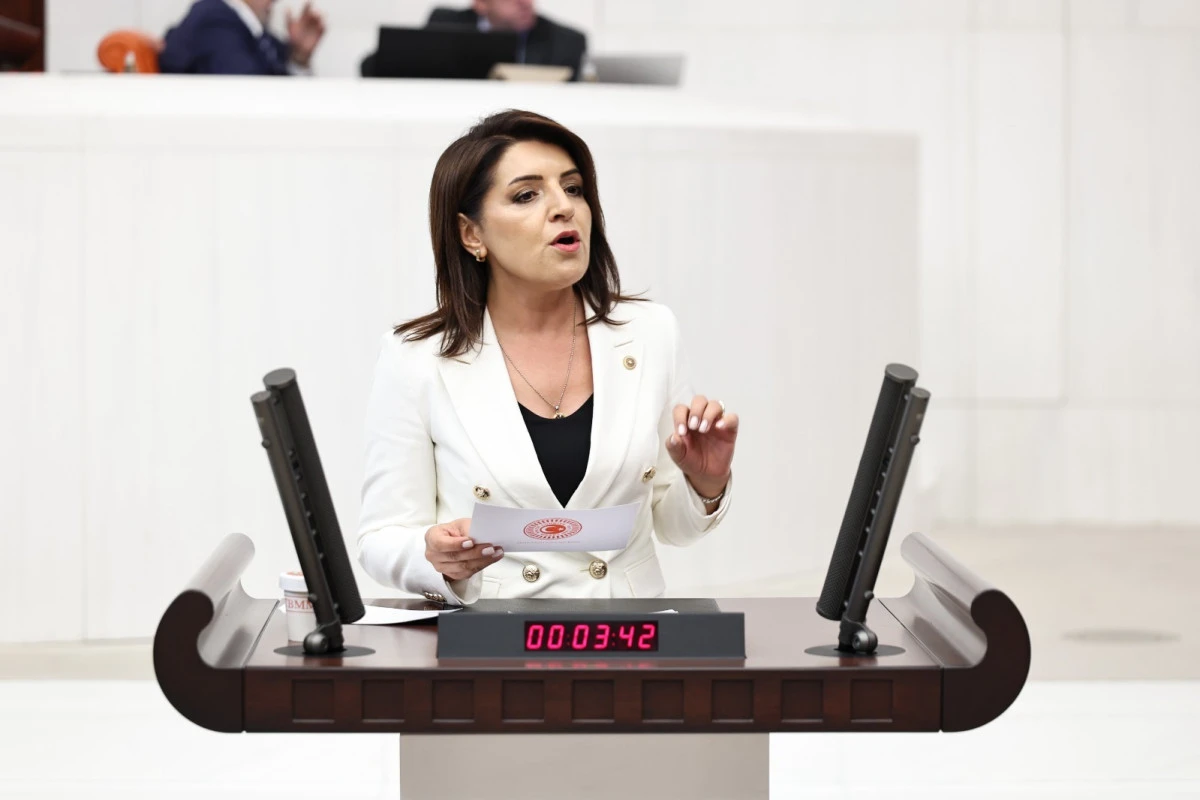 Şimşek&rsquo;in programı vatandaşı k&uuml;&ccedil;&uuml;lt&uuml;yor&rdquo;