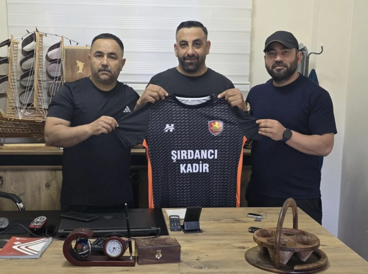 Şırdancı Kadir&rsquo;den Yenibeyg&uuml;c&uuml;&rsquo;ne Moral Ziyareti