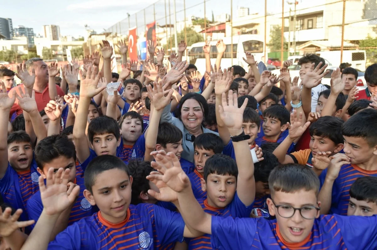 &ldquo;Sporla b&uuml;y&uuml;yen nesiller istiyoruz&rdquo;