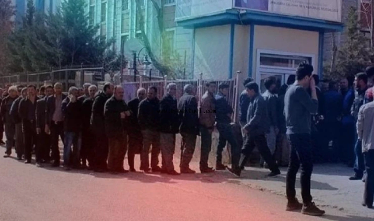 T&Uuml;İK: İşsizlik seviyesi  y&uuml;zde7,7&rsquo;ye geriledi