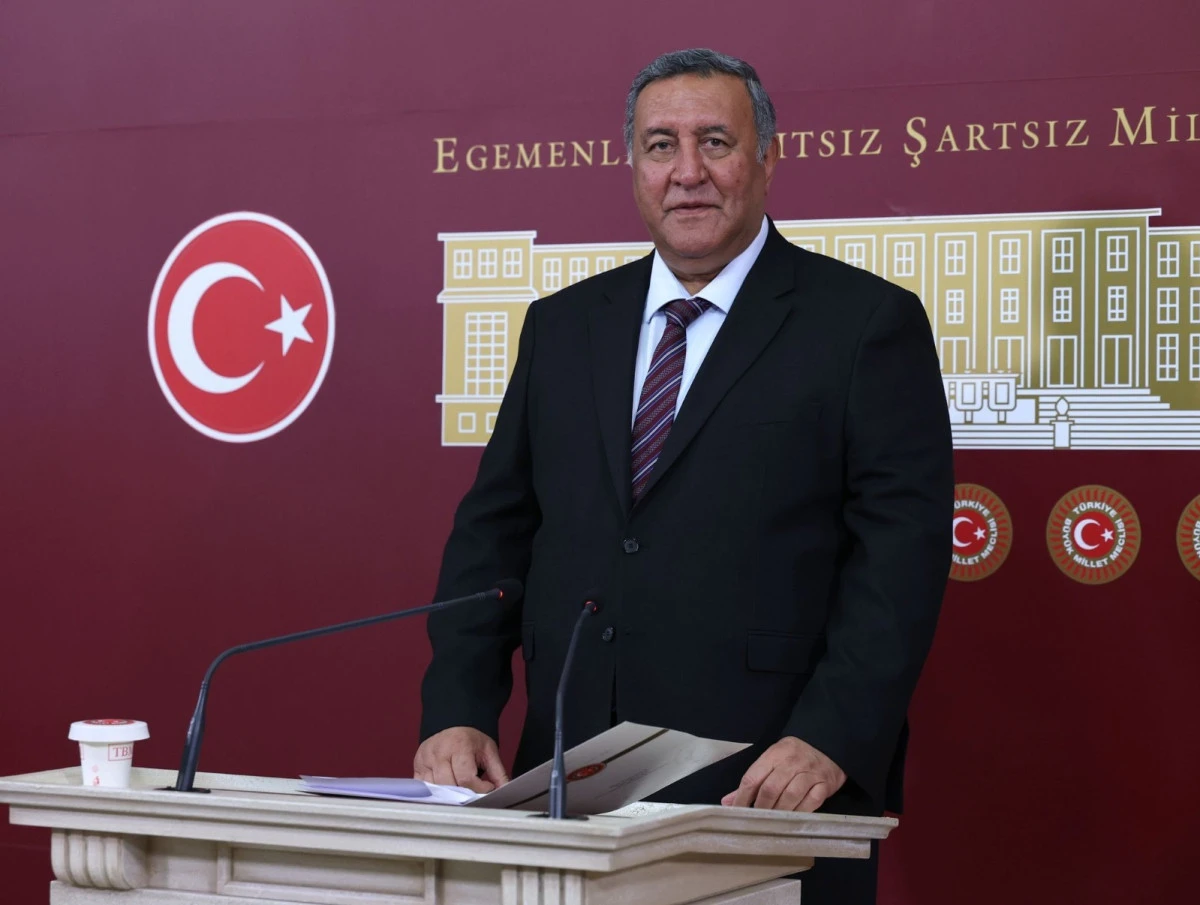 &ldquo;T&Uuml;İK VERİLERİ İLE &Ccedil;İFT&Ccedil;İNİN  YAŞADIĞI GER&Ccedil;EKLER FARKLI&rdquo;