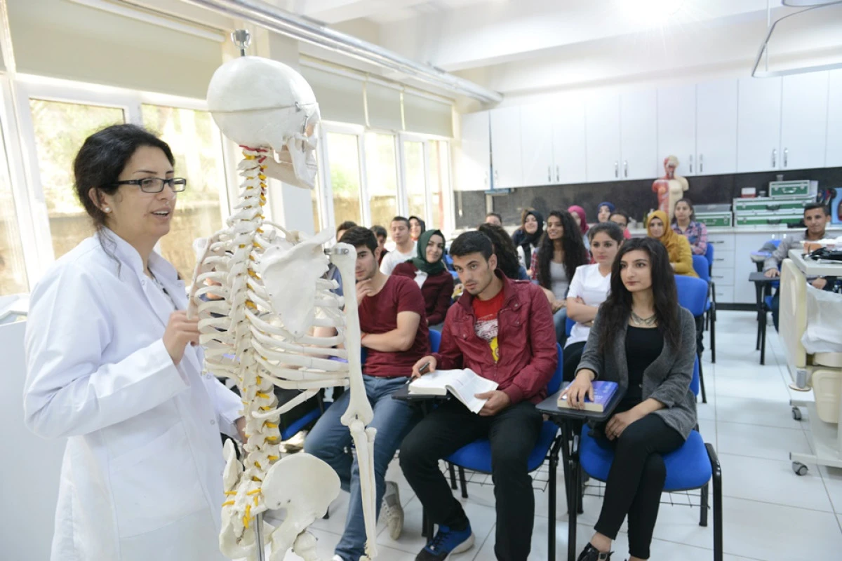 T&uuml;rk y&uuml;ksek&ouml;ğretimi  rekabet g&uuml;c&uuml;n&uuml; artırıyor