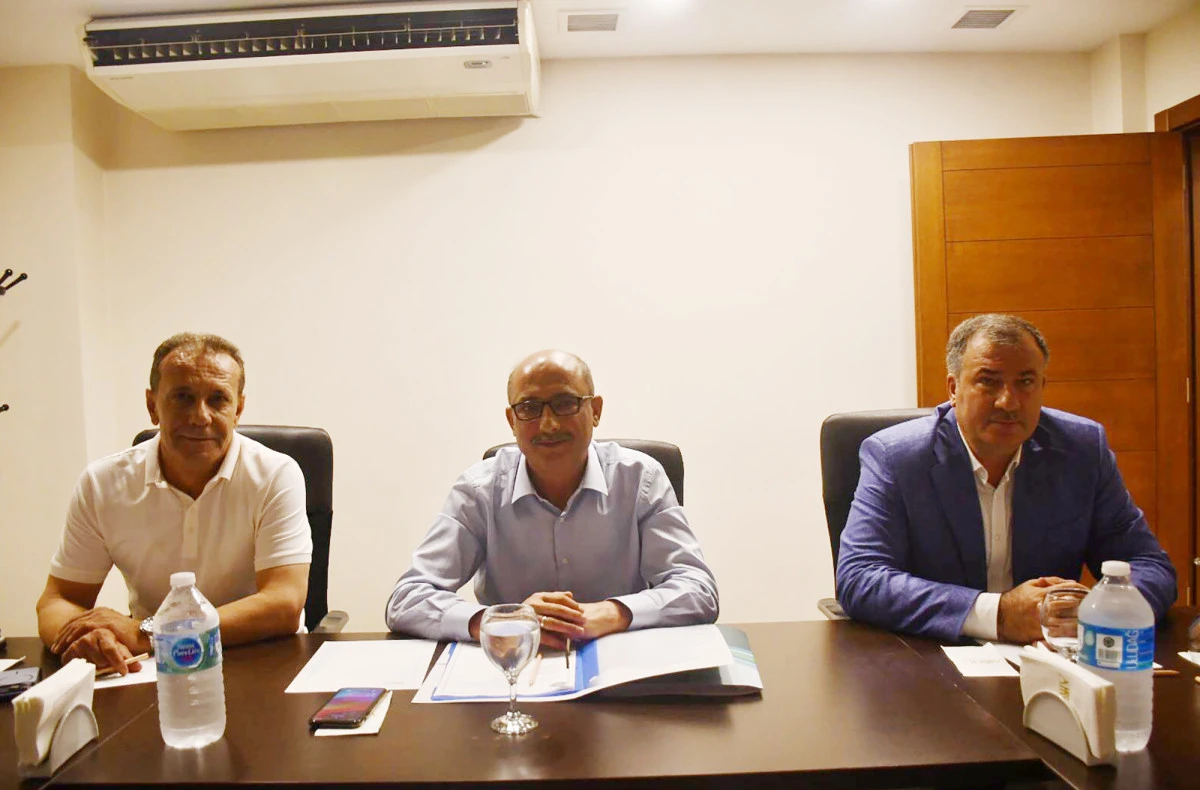 TÜRKİYE’NİN YETİŞTİRİCİLERİ ADANA’DA BULUŞTU