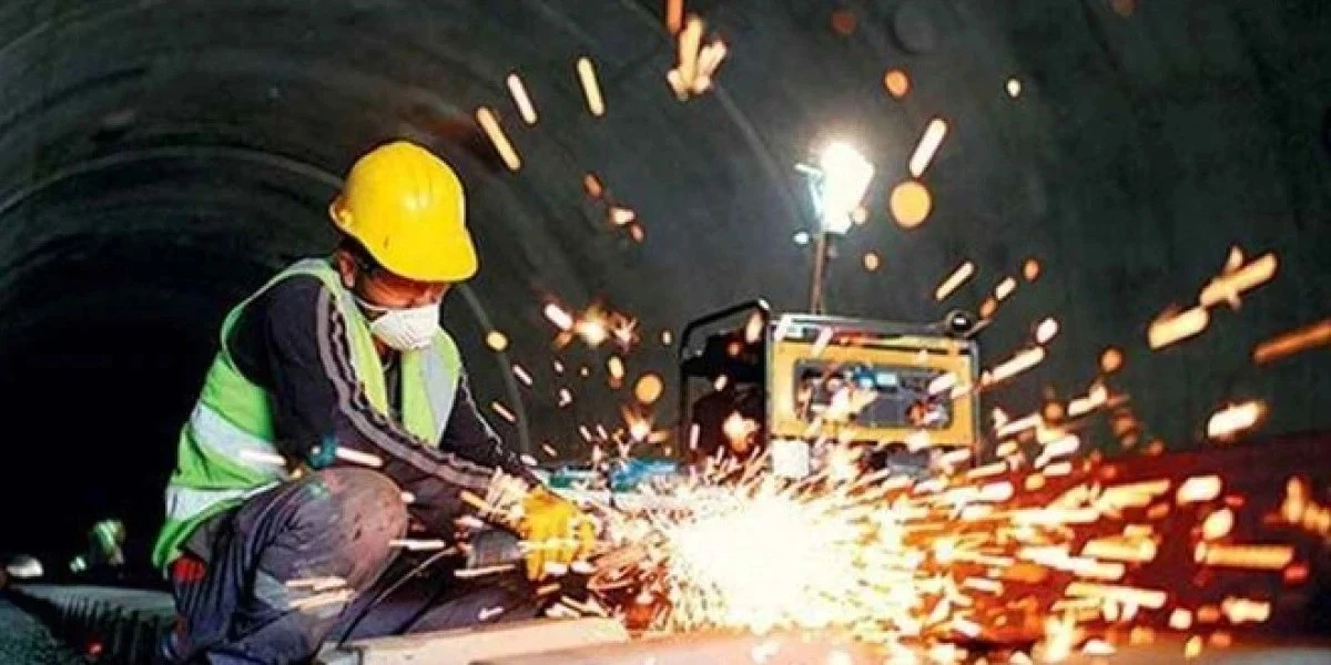 &Uuml;cretli &ccedil;alışan sayısı 15 milyon 763 bine ulaştı