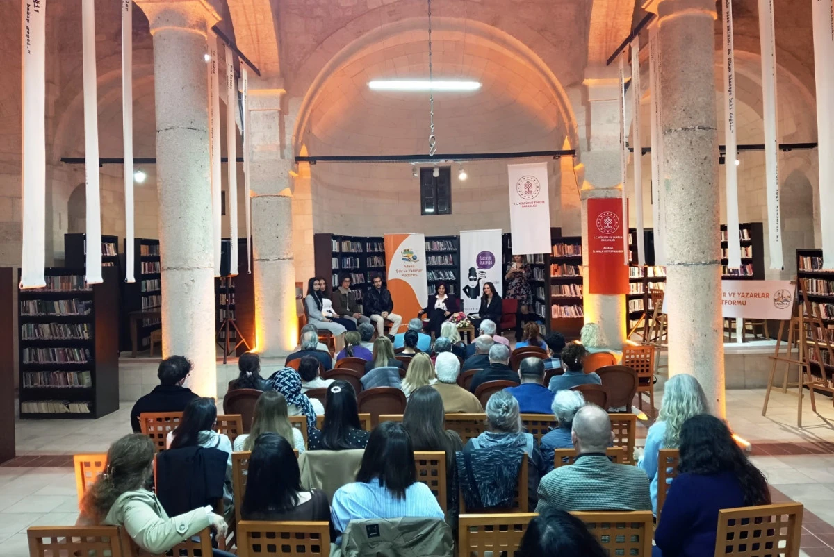 Yazar Uzan, yeni kitabı  &ldquo;Yesil Deniz&rdquo;i anlattı