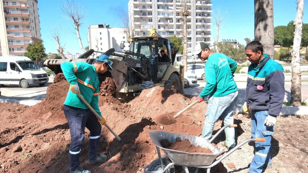 Yıldız: Ceyhan'ın nefes alanlarını yeniliyoruz