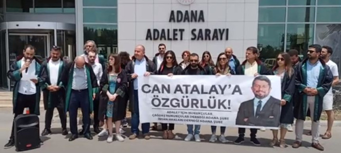 TİP ve avukatlardan Adana Adliyesi önünde Can Atalay açıklaması