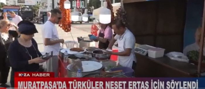 MURATPAŞA’DA TÜRKÜLER NEŞET ERTAŞ İÇİN SÖYLENDİ